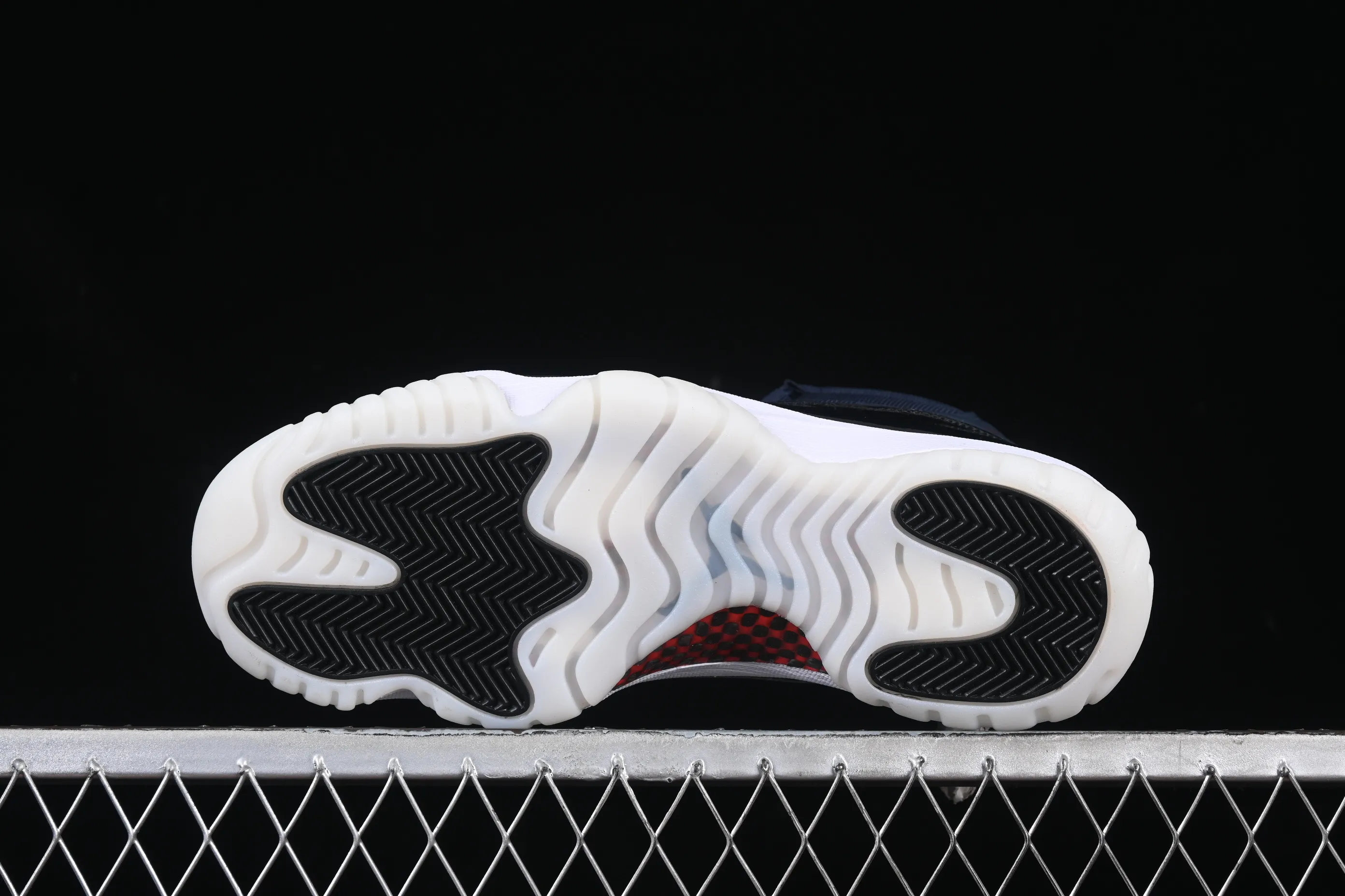 All categories Air Jordan Jordan series basketball shoes Air Jordan 11 Air Jordan 11 Retro AJ11 Joe 11 navy blue high-top basketball shoes CT8012-406